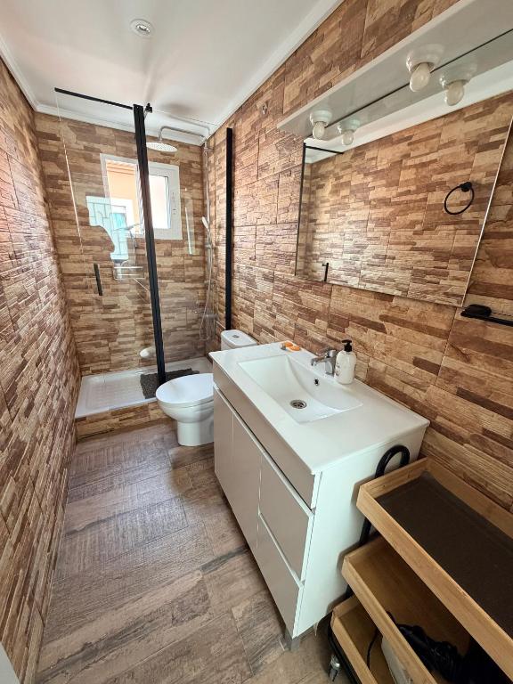 Apartamento con terraza y parking en primera línea - 5