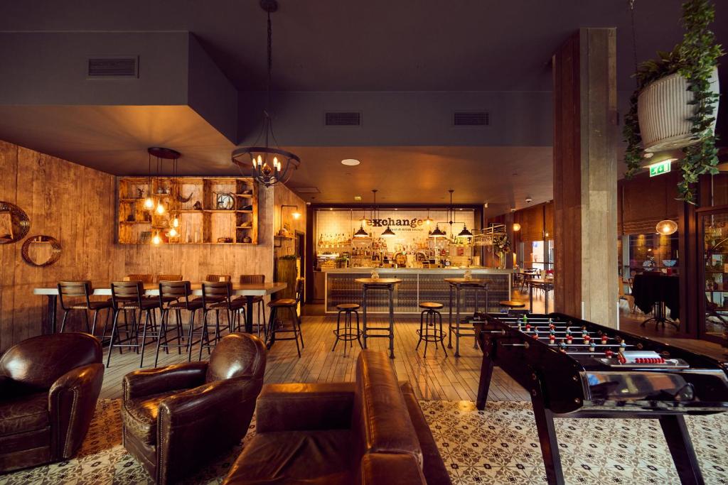 Bar/lounge
