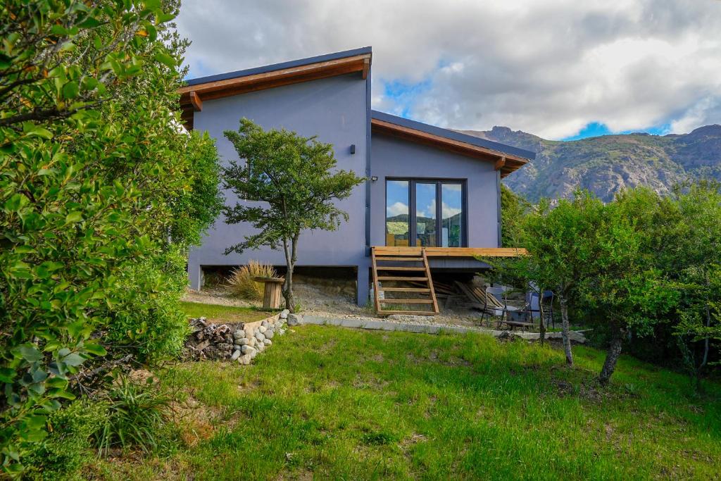 Casa entre cerros - 3