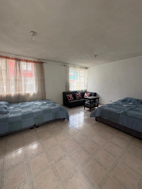 Hostal Los Robles - 1