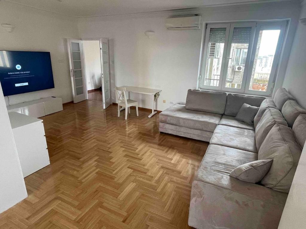 New Luxury Strict Center Apartment - 1