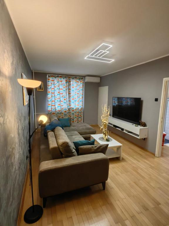 Apartman X - 2