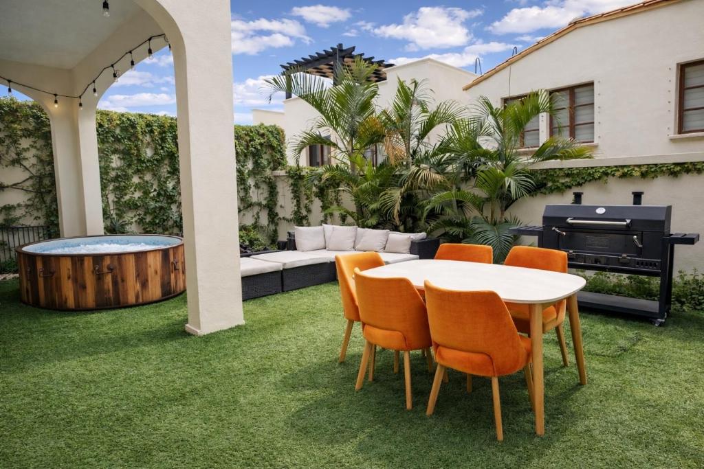 Modern Villa in Cabo Private Jacuzzi - 2