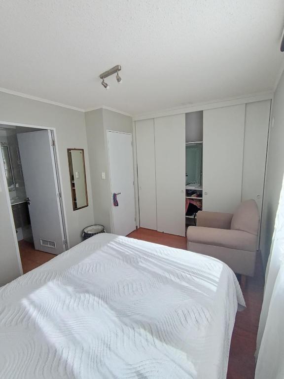 Habitación con baño privado, en Departamento familiar - 1