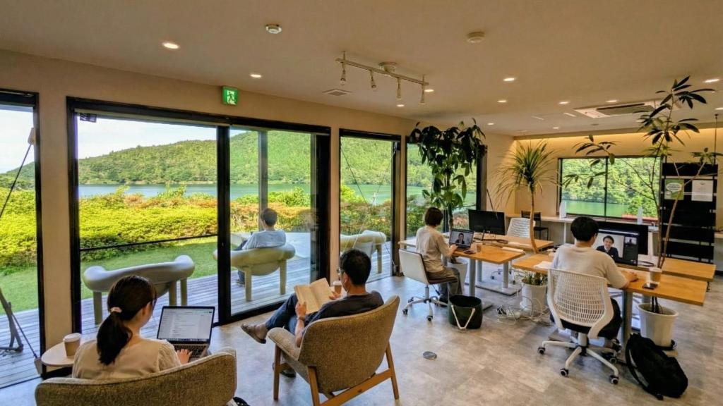 H,U,B Unzen 객실 전경