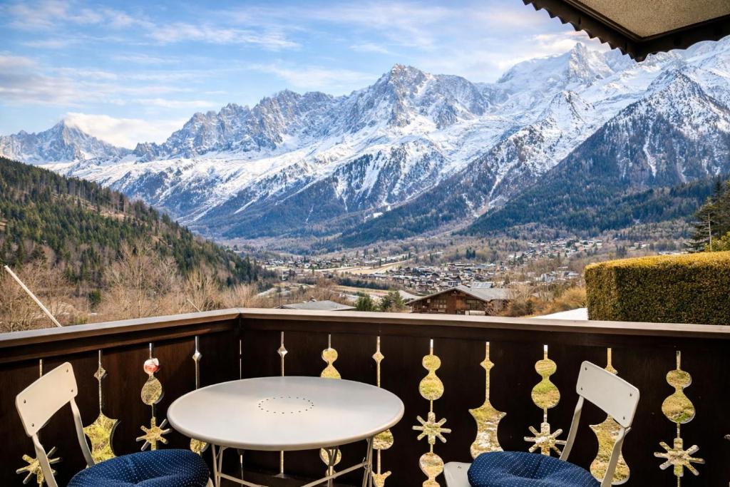Appartement cosy - Magnifique vue, piscine et à deux pas du ski - 2