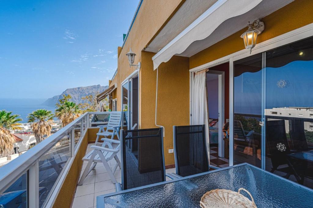 Royal condor One bed apartment with viws to the cliffs and Atlantic Ocean - 3