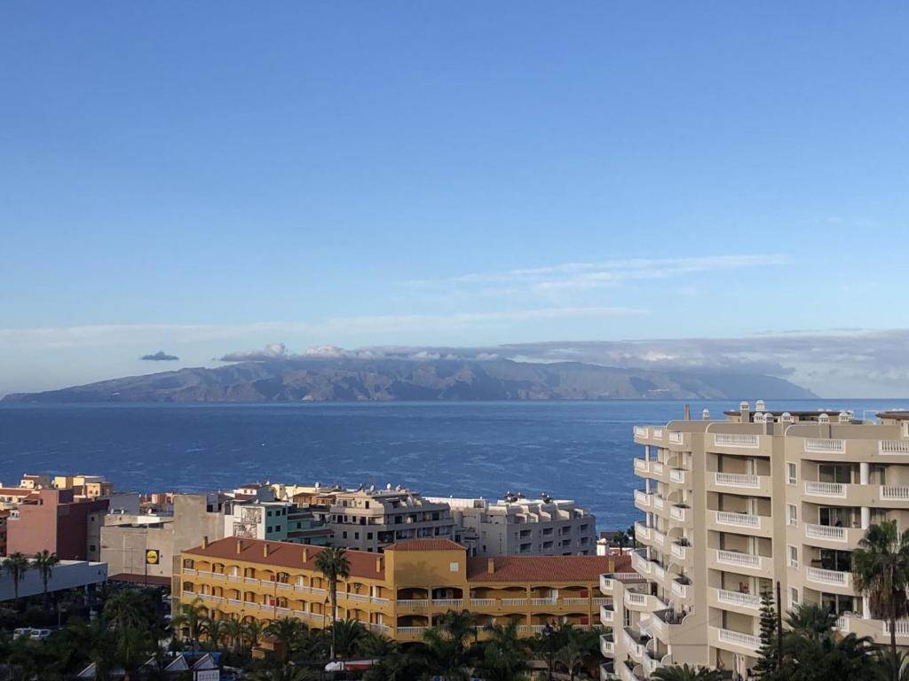 Royal condor One bed apartment with viws to the cliffs and Atlantic Ocean - 4