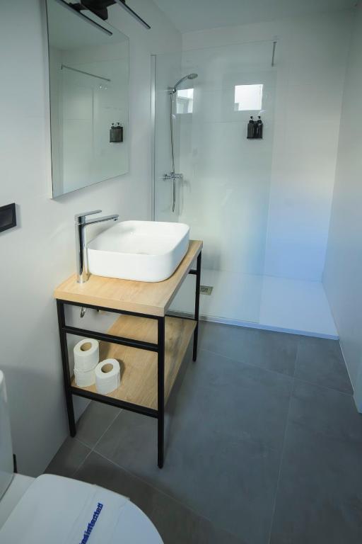 Hostel Nixar - 3
