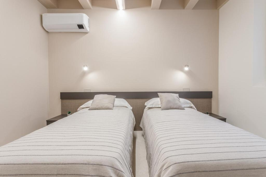 Modena Historic Center - Elegant Family Apartment - 4