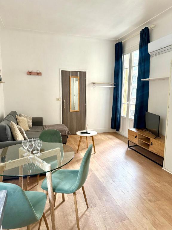 Studio Carré Or avec balcon - 5