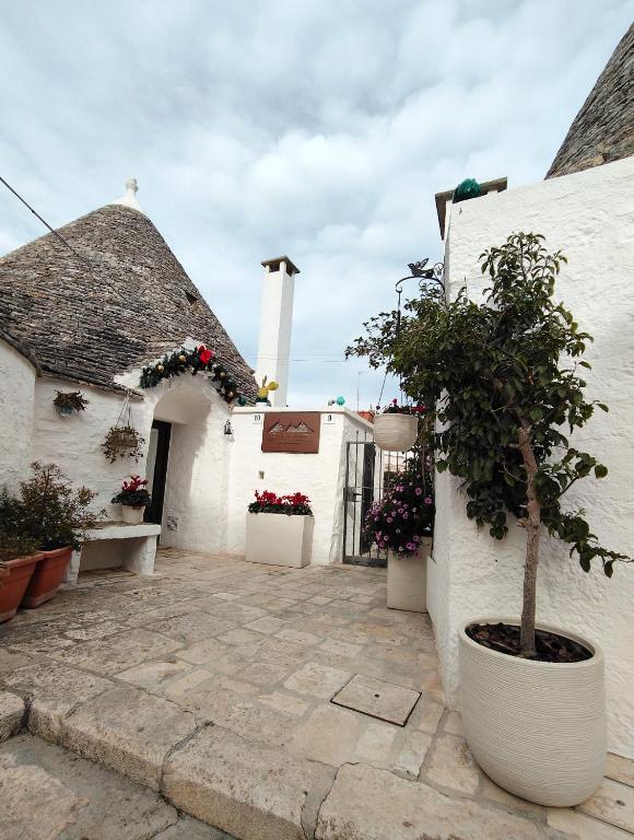 Trullo al vicoletto al civico 10, civico 8, civico 7 - 5