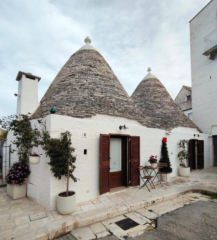 Trullo al vicoletto al civico 10, civico 8, civico 7 - 3