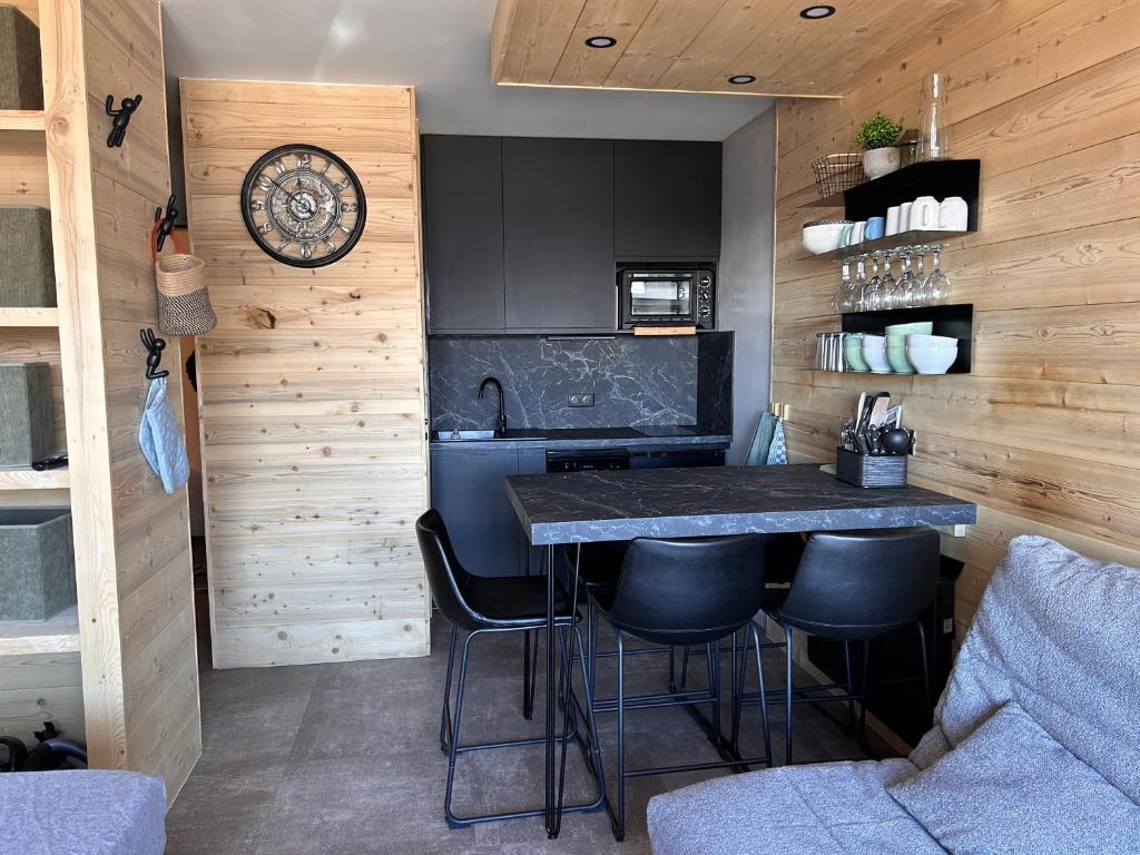 appartement Le chamois 512 meuble pour 5 personnes au pied des pistes domaine Galibier Thabor - 1