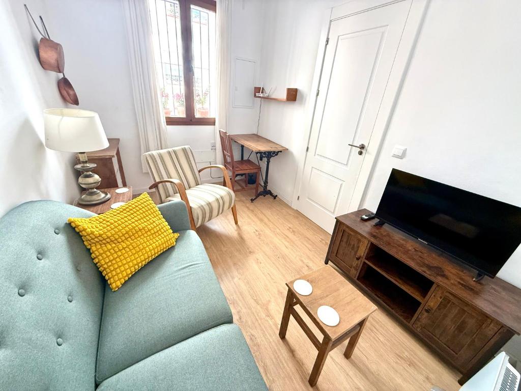 Nerja Old Town 3 Bed House with Private Roof Terrace - 5