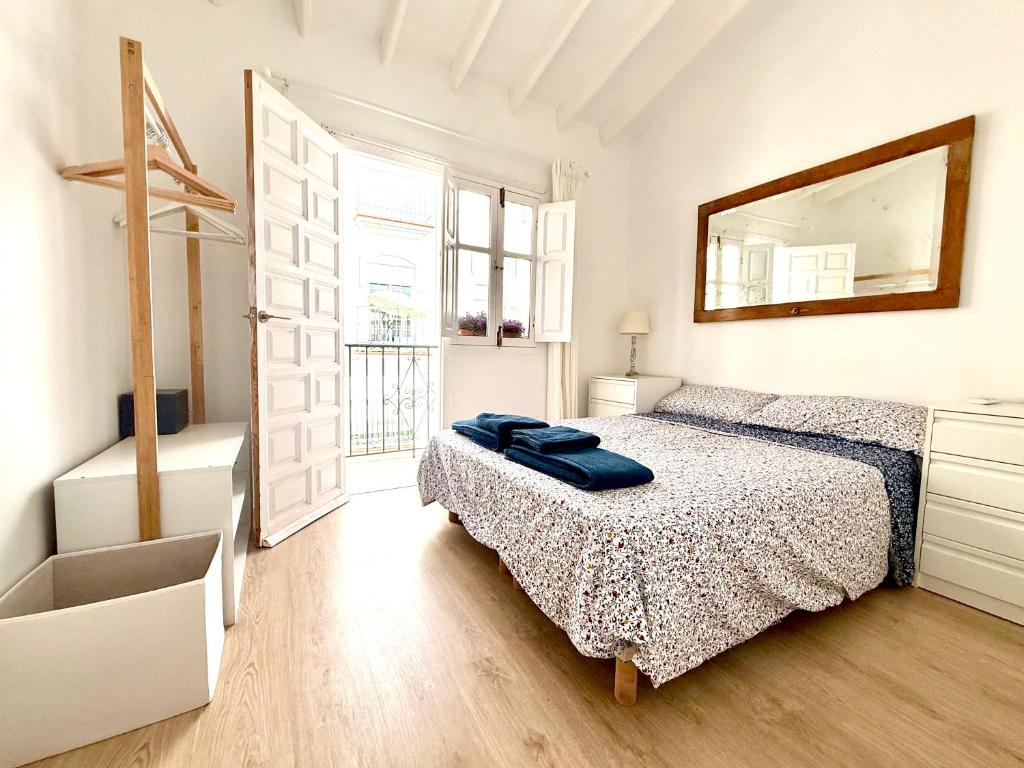 Nerja Old Town 3 Bed House with Private Roof Terrace - 3