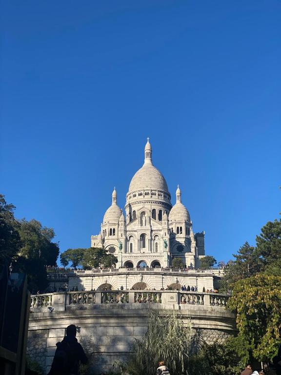 Beautiful apartment with Sacré-Coeur view in Paris - 4