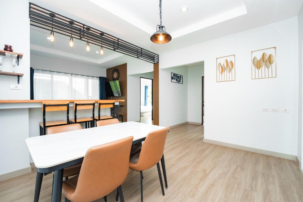 The One Cozy Vacation Residence