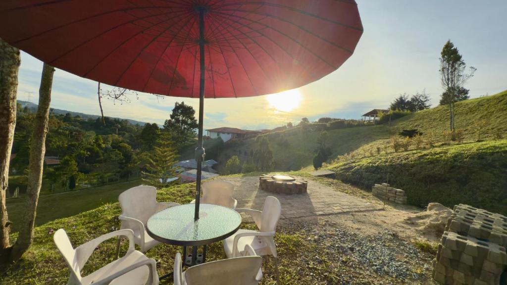 3BR Esmeralda Country Home Santa Elena - 4