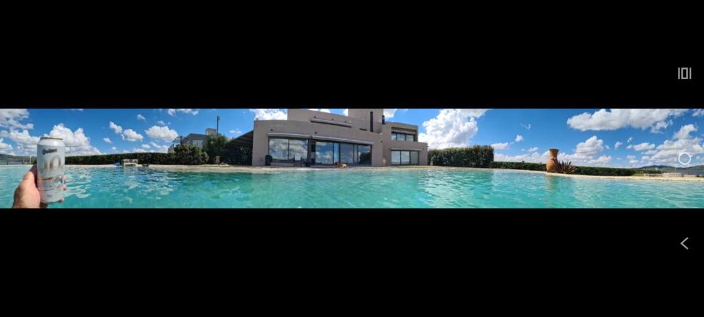 Casa lago dique los molinos - 2