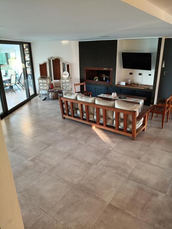 Casa lago dique los molinos - 5