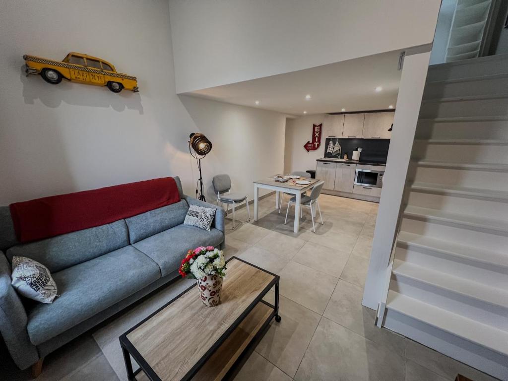 Factory duplex Aigues-Mortes moderne & chaleureux - 2