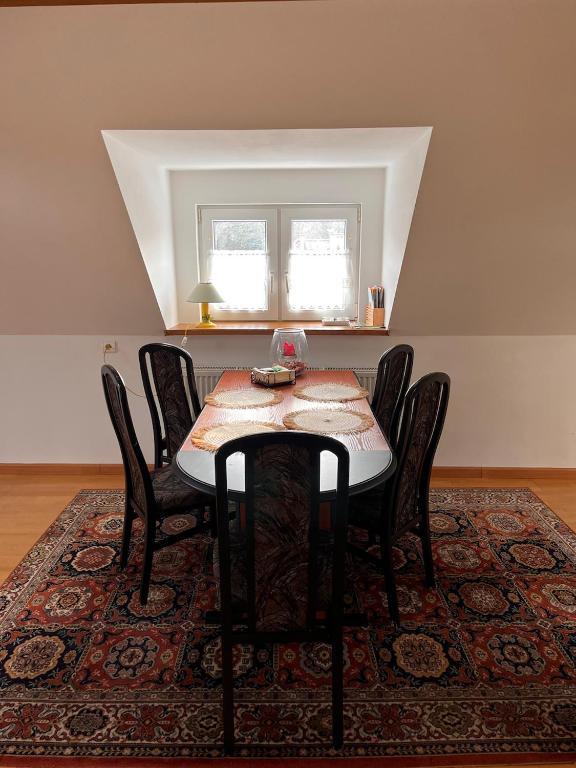 Apartament Parkowy의 넓은 실내 공간