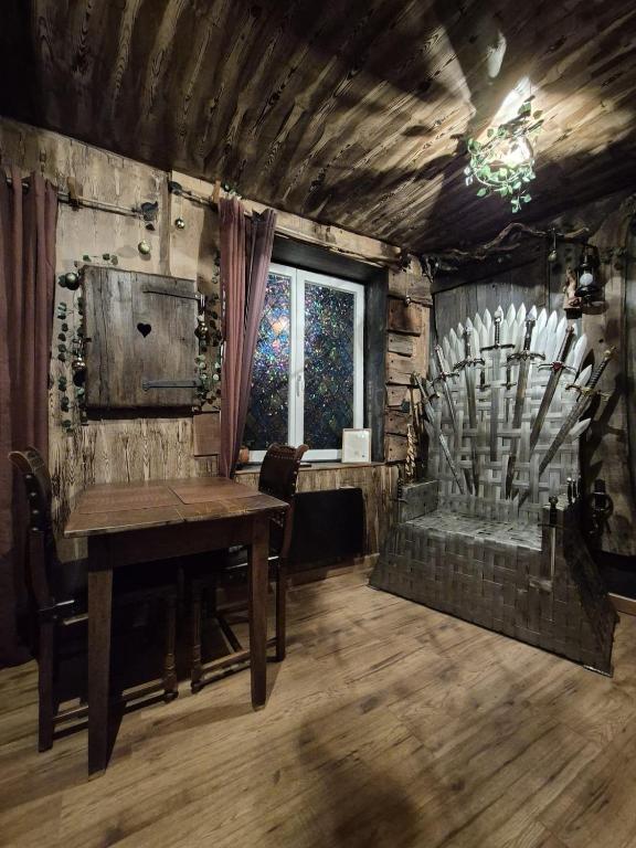 L'Auberge du Trône Romantique Médieval Jacuzzi - 5