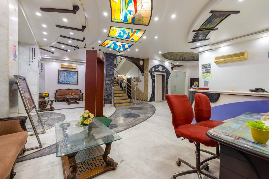 フロント・ロビー