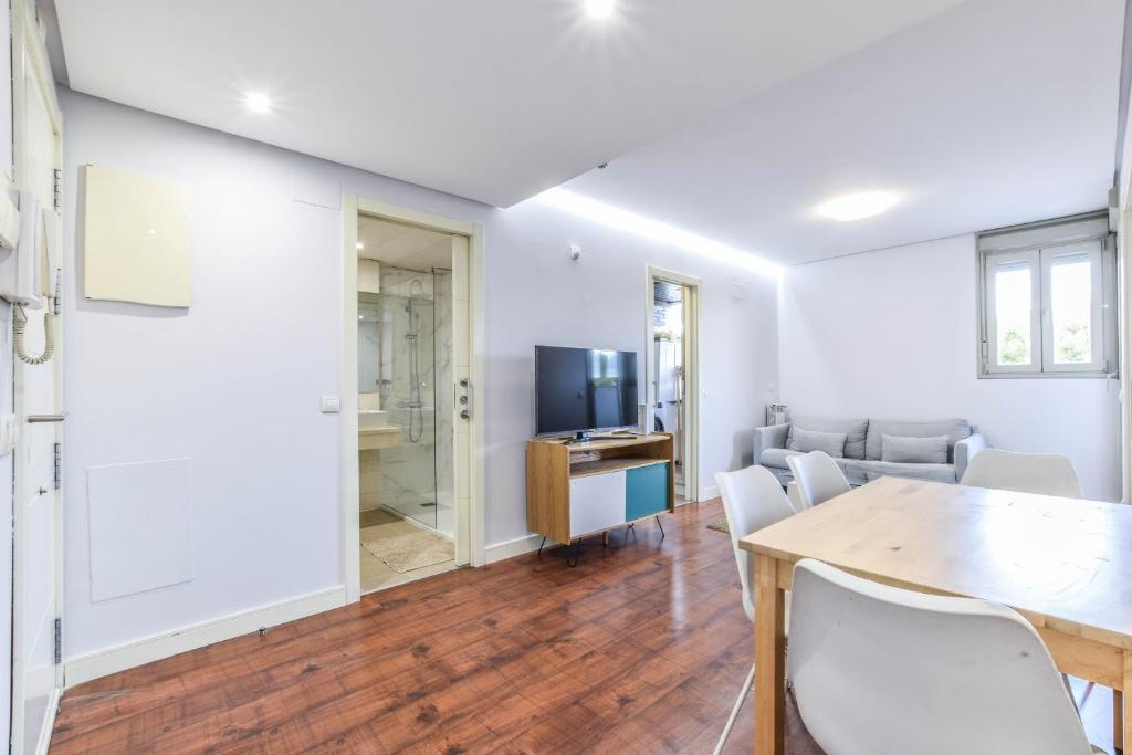 La Gavia Executive - FREE PARKING & POOL Alquiler Temporal - 3