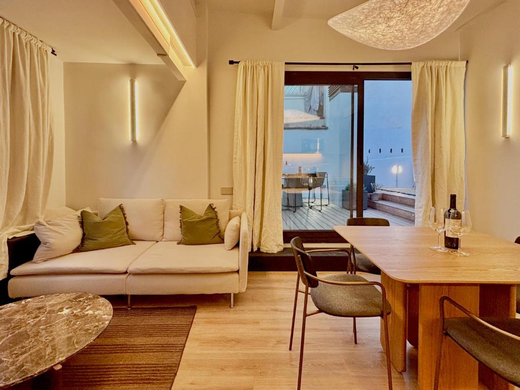 Lux Apartments Park Glories - 4