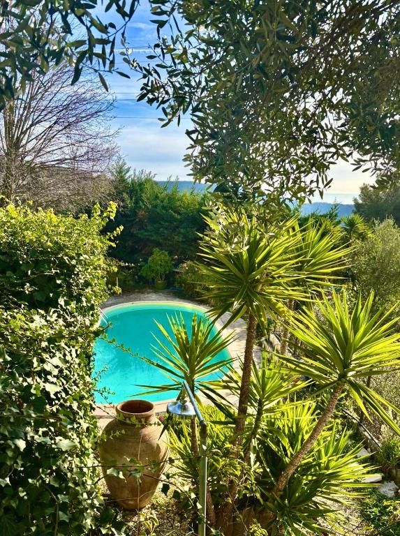 THE GREEN OASIS breathtaking sea views, swimming pool, privacy in Villa Liliana - 3