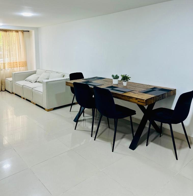 Apartamentos laureles estadio 101 ED MILA - 2