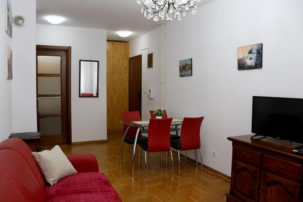 Modern 2-room Oasis in Old-town Belgrade - 2