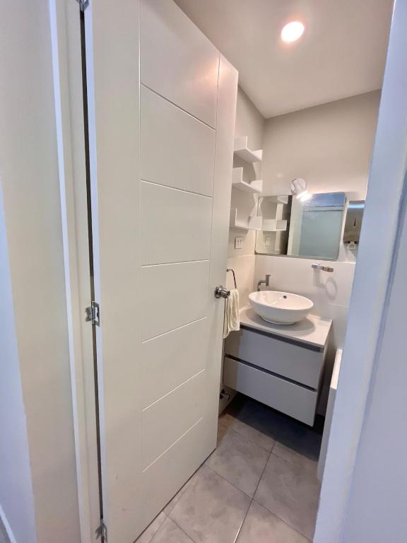 Alojamiento frente al centro comercial Mall Plaza Trujillo - 3