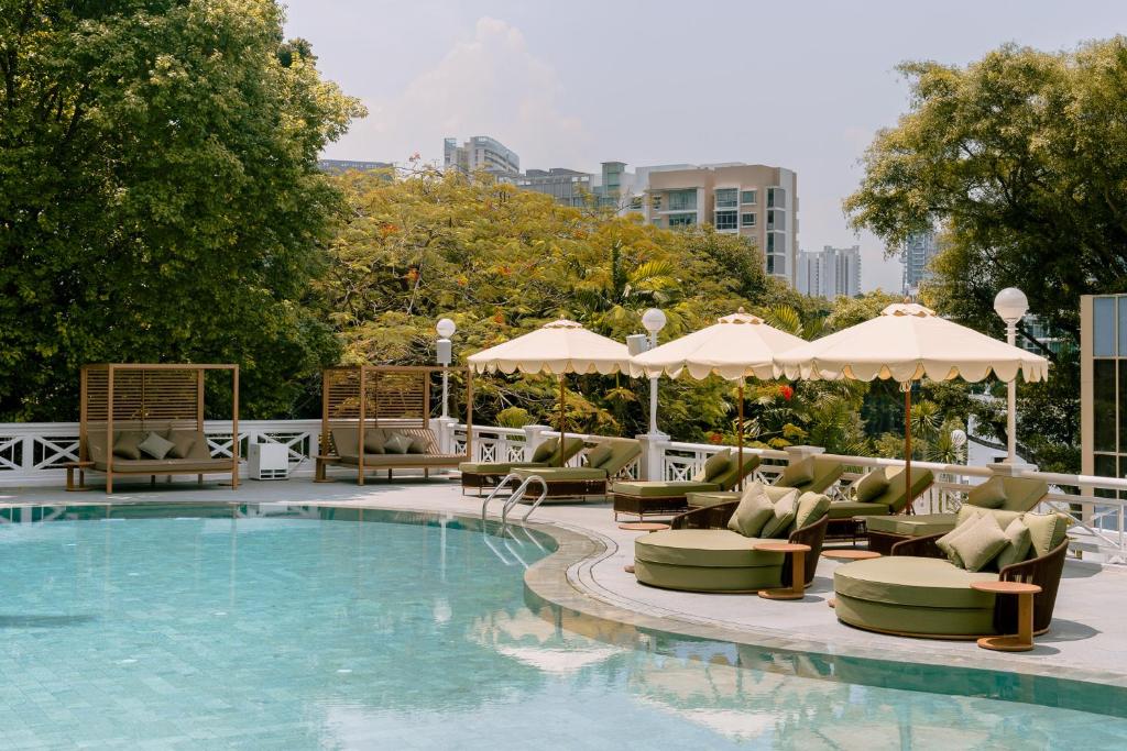 スイミングプール