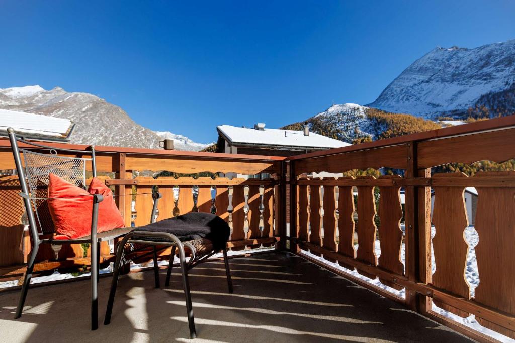 Cornelia 1 Ski-In-Out Stunning Views & Sleeps 8 - 3