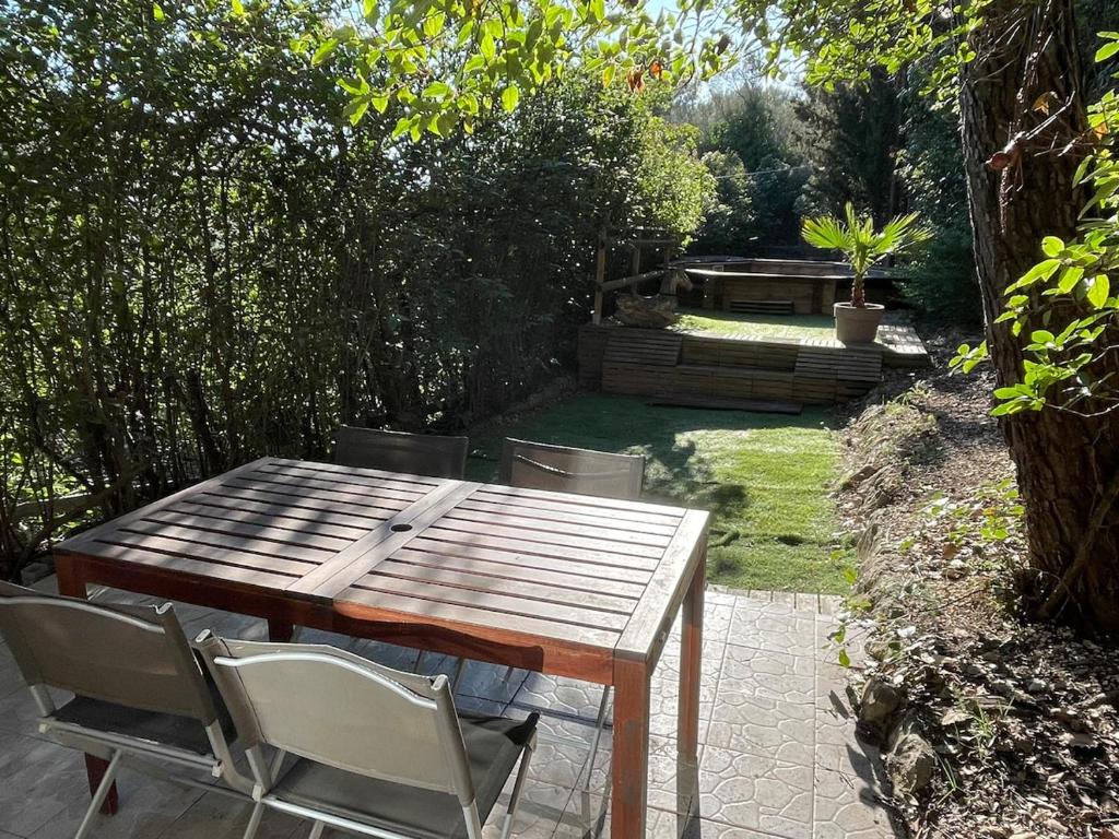 Independent appartement and private garden - 2