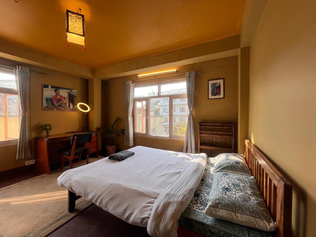 Sunny Side Up top-floor apartment in Baudha Jorpati — photo 2