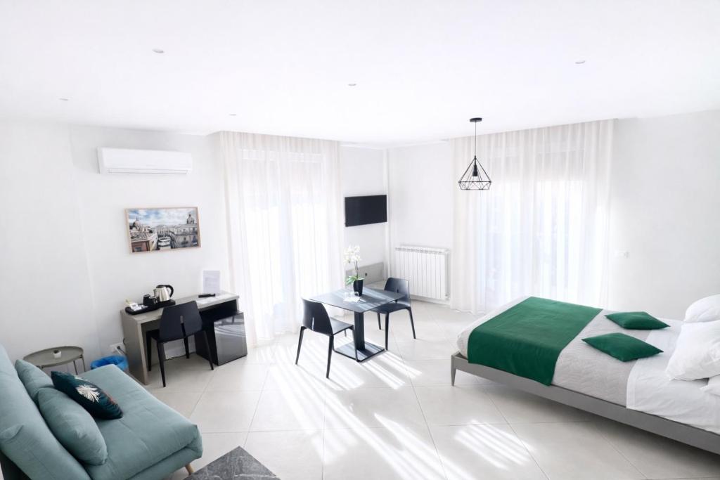 Maqueda Suites - 1