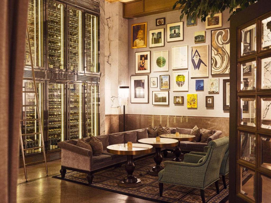 Bar/lounge
