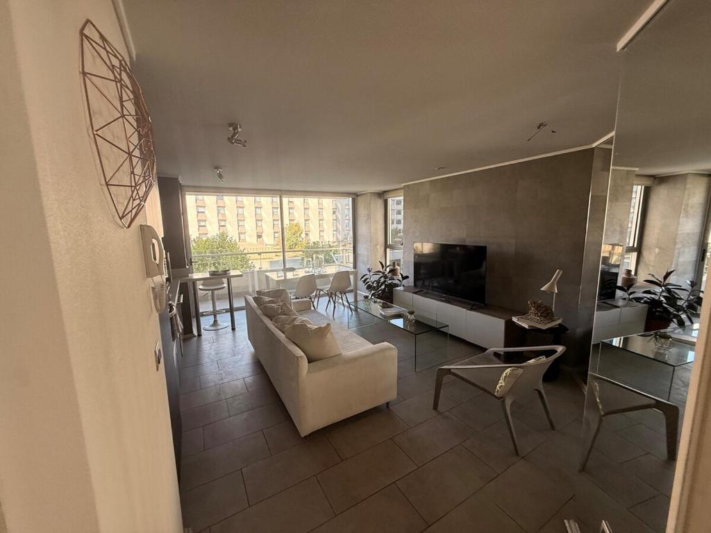Skyline Urban Retreat in Providencia - 2