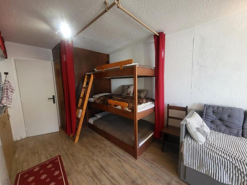 Charmant studio à Montgenèvre, proche centre, balcon ensoleillé - FR-1-266-255 - 3