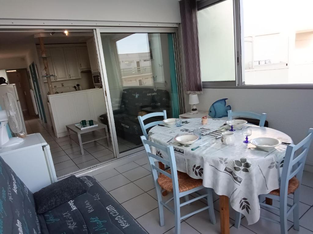 T2 Coquet 40m², Parking Sécurisé, Proche Plage - FR-1-798-22 - 3