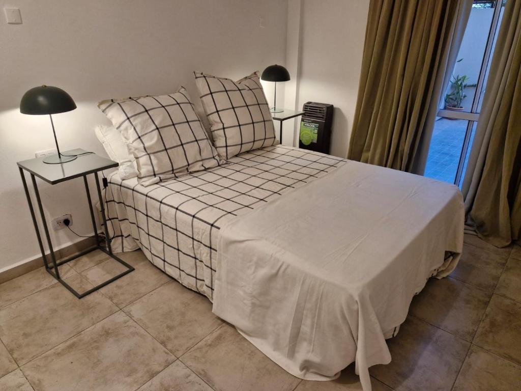 Casa cómoda con estilo y garage - 3
