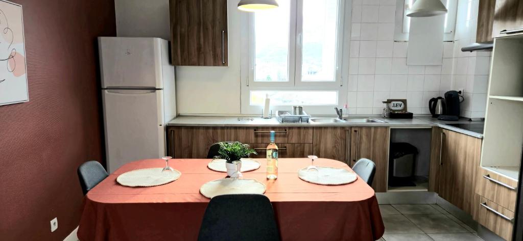 Cosy Chic au coeur de Lourdes-Wifi-Parking - 5
