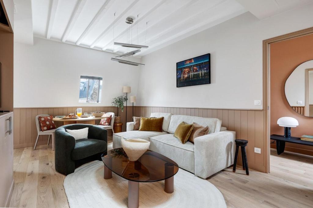 Saint Placide VI Suite - 1