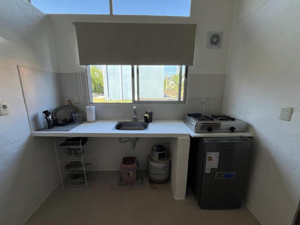 Cozy Guesthouse with Pool - 1 Block to Beach - 3