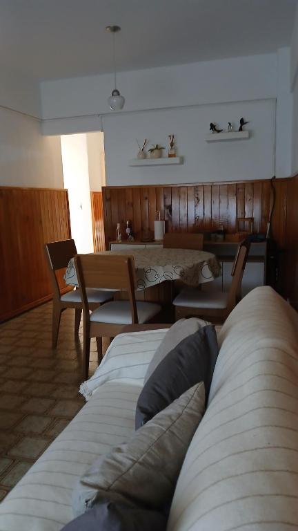 Punta Mogotes Depar con Cochera 2 pers 4 cdas playa Impecable - 3