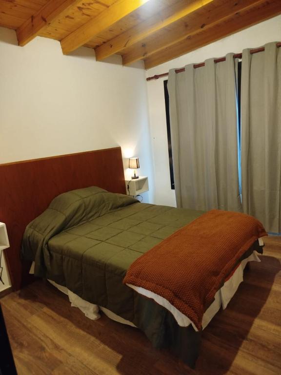 Casa a estrenar En Trapiche - Pileta privada - 4